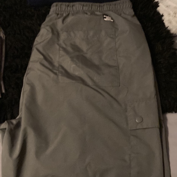 Men’s size 40 - Picture 2 of 8